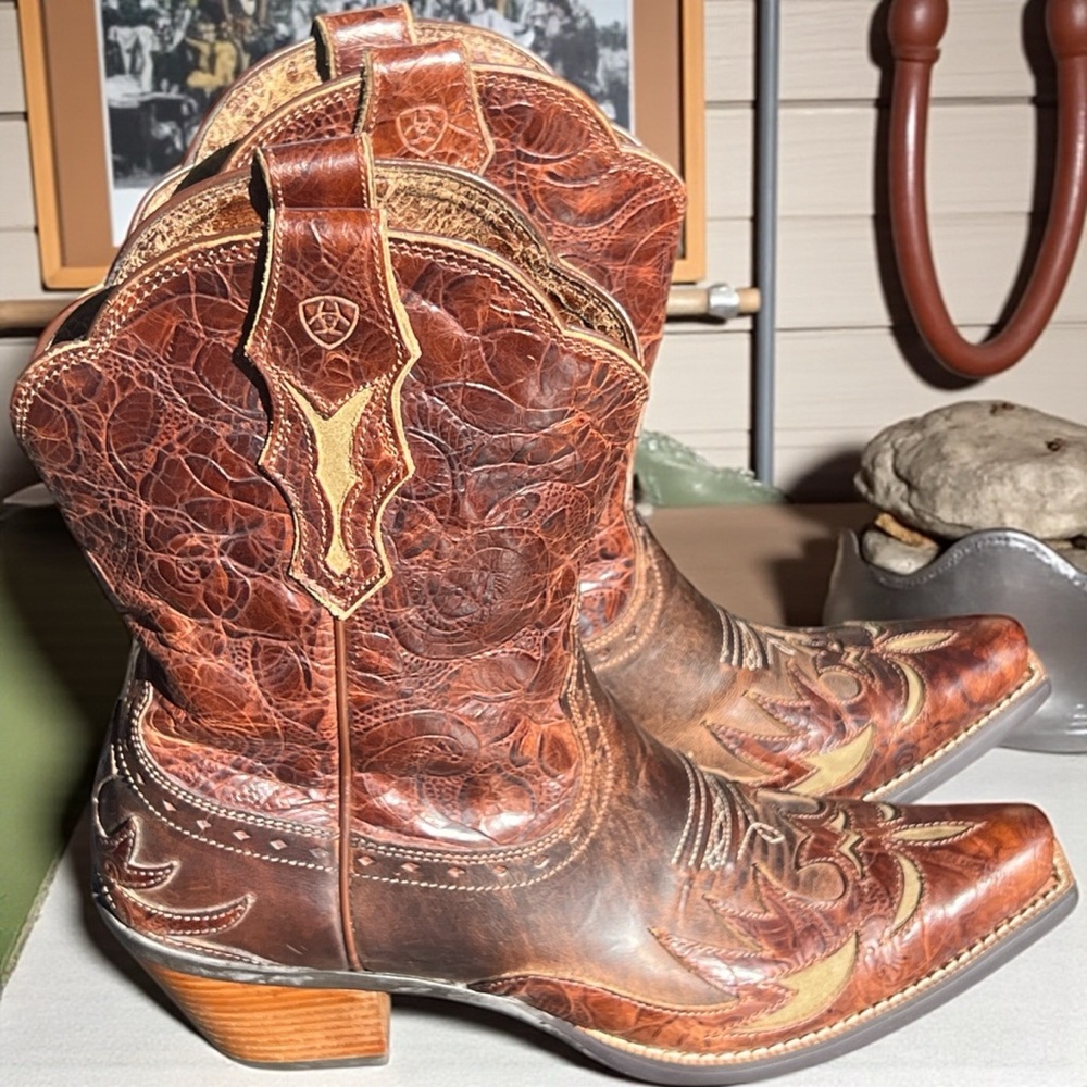 Ariat Dahlia Western Pull-On Full Grain Brown Leather Boots